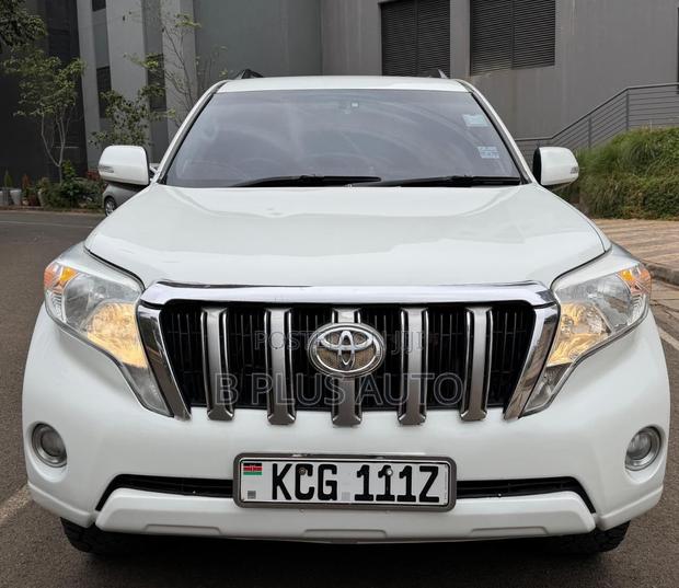 Toyota Land Cruiser Prado 2010 White