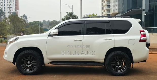 Toyota Land Cruiser Prado 2010 White