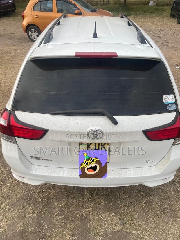 Toyota Corolla Fielder 2017 White