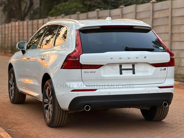 Volvo XC60 2019 White