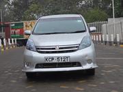 Toyota ISIS 2010 Silver for sale