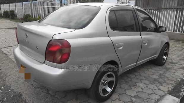 Toyota Platz 2003 Gray