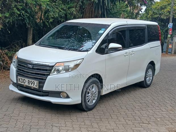 Toyota Noah 2015 White