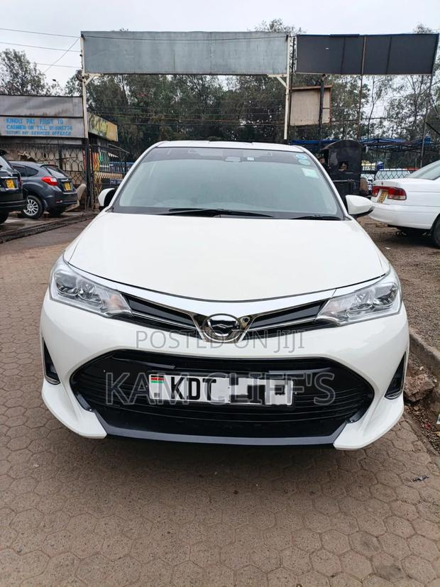 Toyota Axio 2018 Pearl