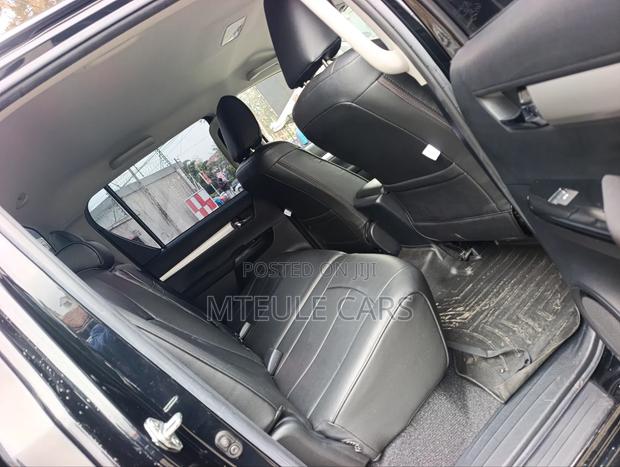 Toyota Hilux 2020 Black