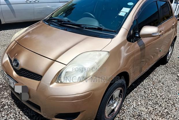 Toyota Vitz 2008 Gold