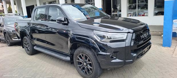 Toyota Hilux 2020 Black