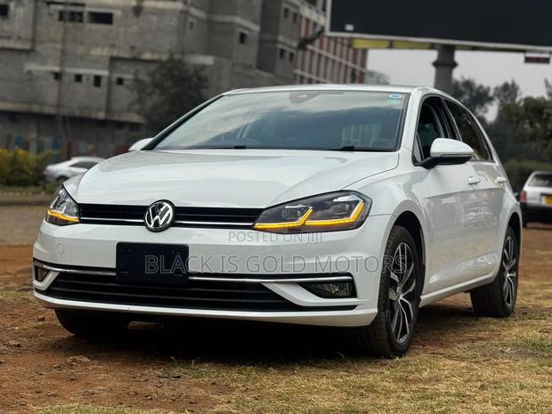 Volkswagen Golf 2019 White