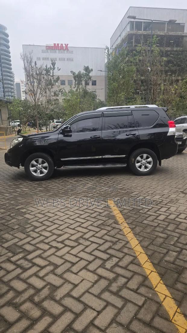 Toyota Land Cruiser Prado 2012 Black