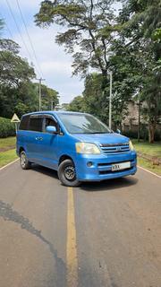 Toyota Noah 2006 Blue for sale