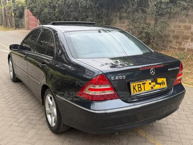 Mercedes-Benz C200 2005 Black