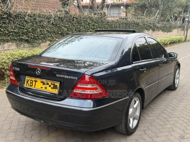 Mercedes-Benz C200 2005 Black