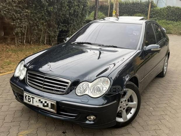 Mercedes-Benz C200 2005 Black