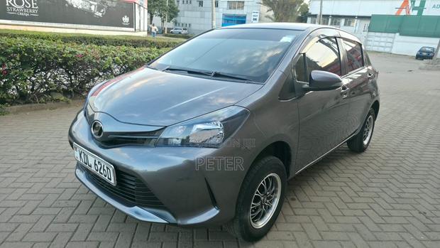 Toyota Vitz 2015