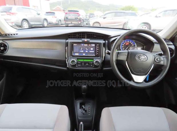 Toyota Axio 1.5 Hybrid 2WD 2019 Silver