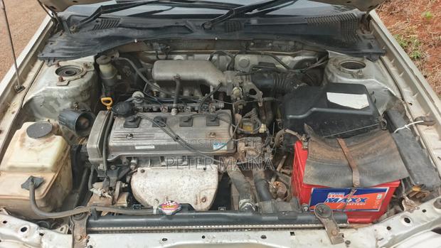 Toyota Carina 1.8 FWD Sedan 2001 Silver