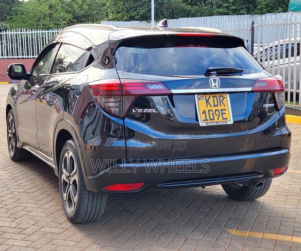 Honda Vezel 2018 Black