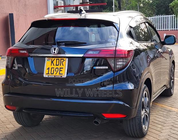 Honda Vezel 2018 Black