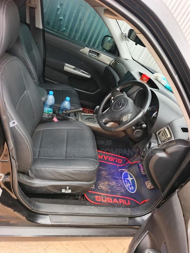 Subaru Forester 2.0D X 2010 Black