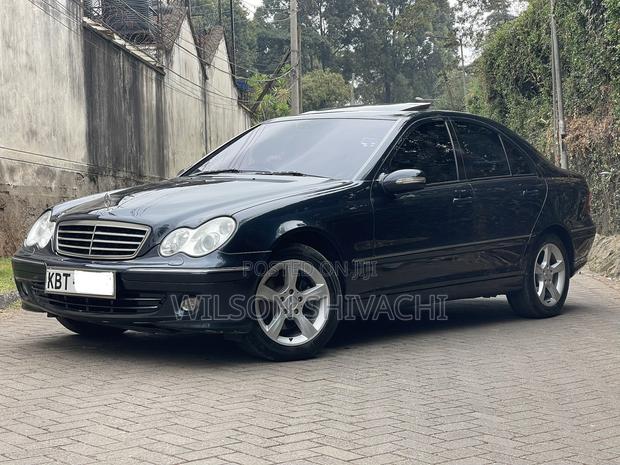 Mercedes-Benz C200 2005 Black