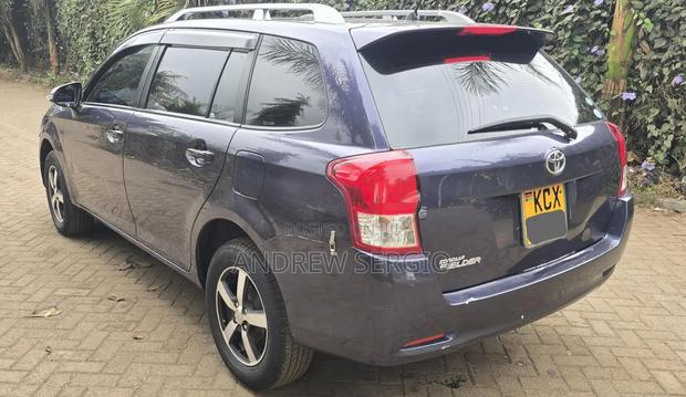 Toyota Corolla Fielder 2012 Gray