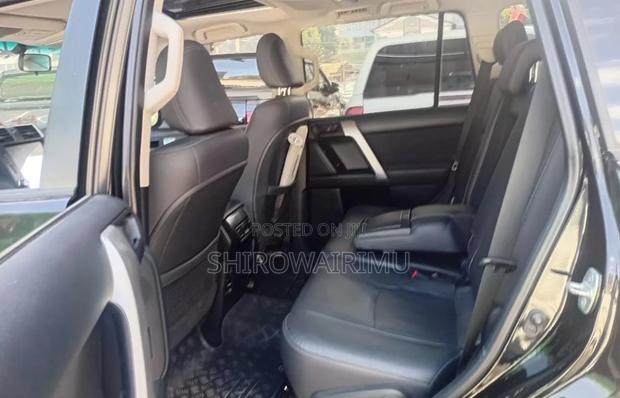 Toyota Land Cruiser Prado 2017 Black