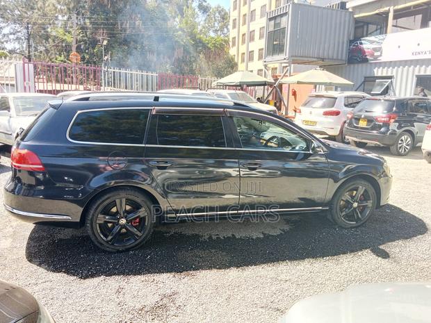 Volkswagen Passat 2011 Black