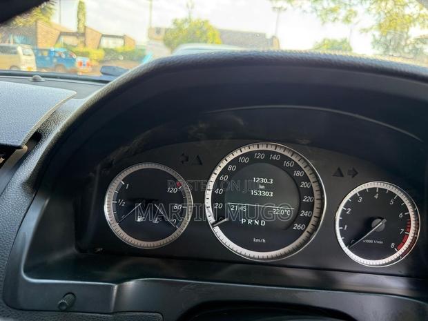 Mercedes-Benz C200 2010 Black