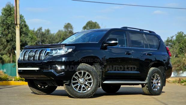 Toyota Land Cruiser Prado 2.8 2019 Black
