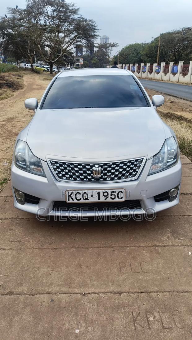 Toyota Crown 2011 Silver