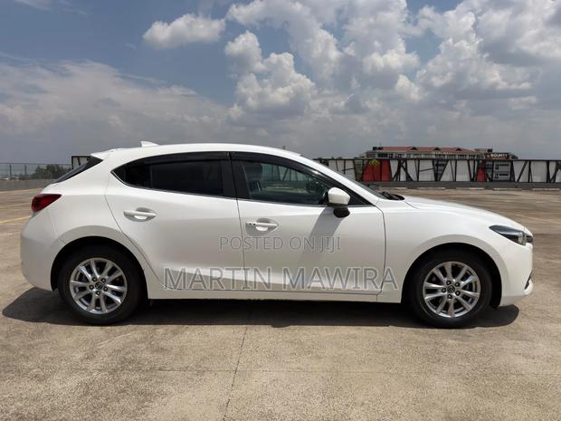 Mazda Axela 2018 White