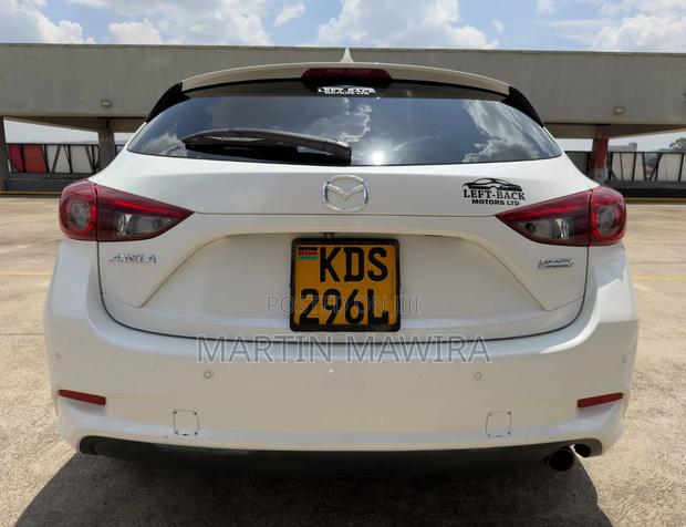 Mazda Axela 2018 White