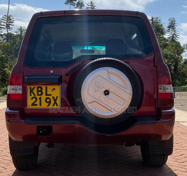 Mitsubishi Pajero IO 2003 Red