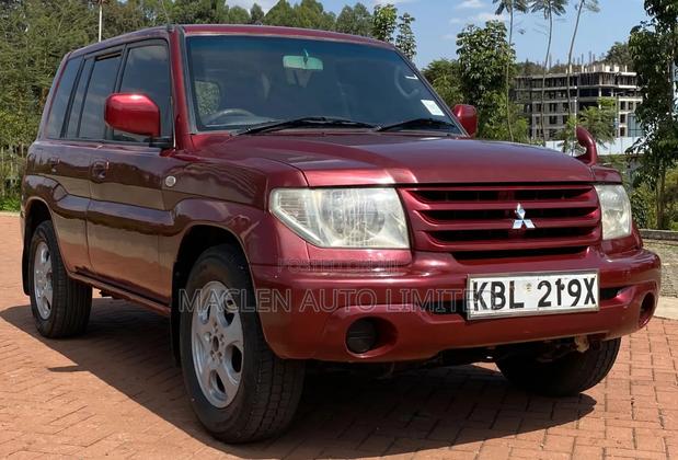 Mitsubishi Pajero IO 2003 Red