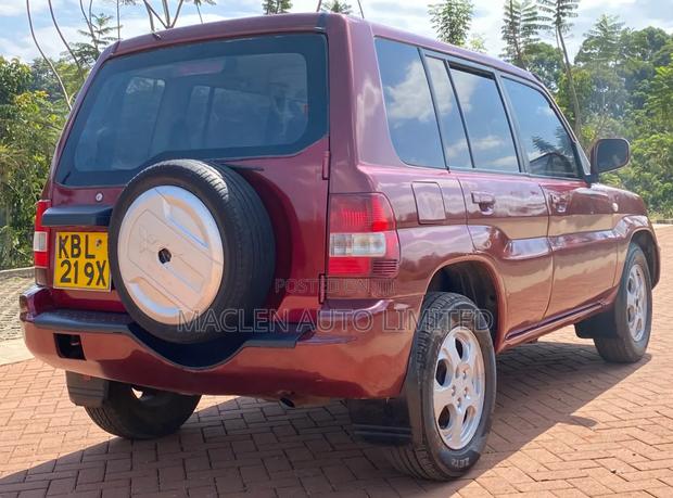 Mitsubishi Pajero IO 2003 Red