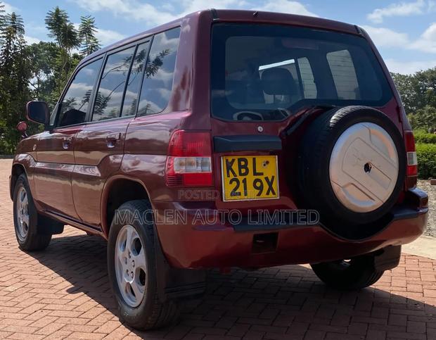 Mitsubishi Pajero IO 2003 Red