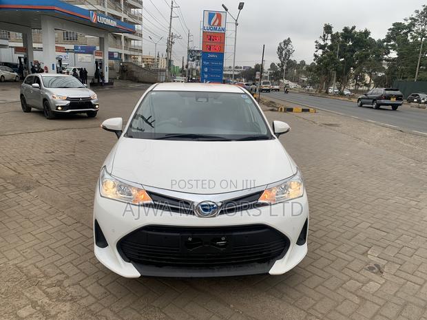 Toyota Corolla Fielder 1.5 Hybrid FWD 2021 White