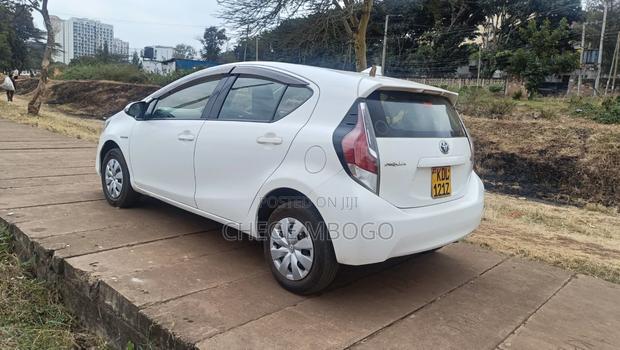 Toyota Aqua 2016 White