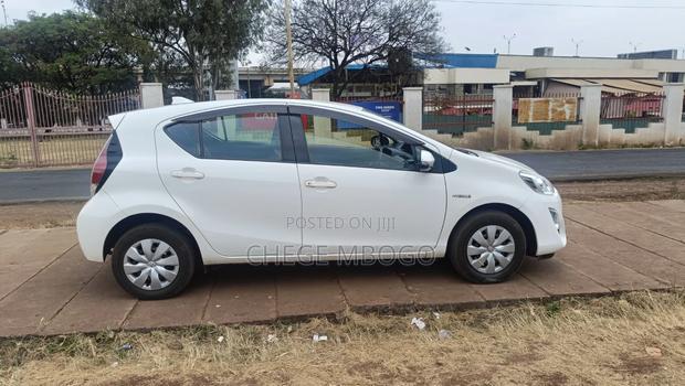 Toyota Aqua 2016 White