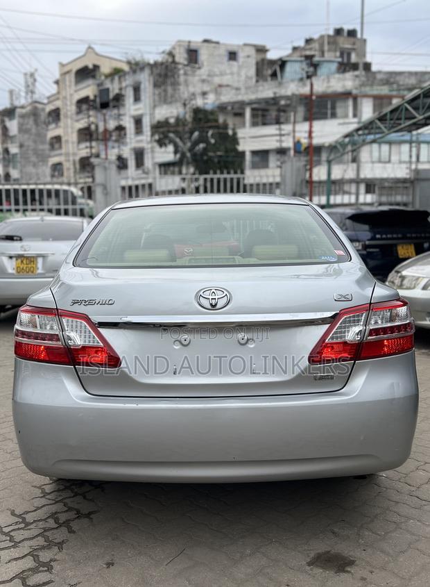 Toyota Premio 1.5 FWD 2013 Silver