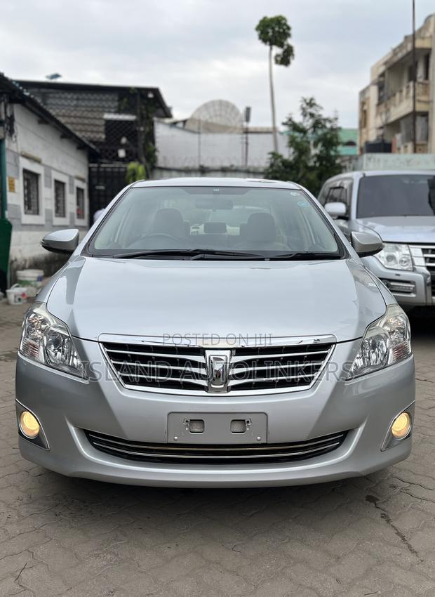 Toyota Premio 1.5 FWD 2013 Silver