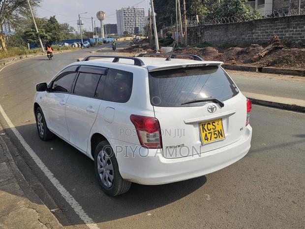 Toyota Corolla Fielder 2011 White