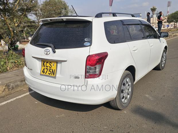 Toyota Corolla Fielder 2011 White