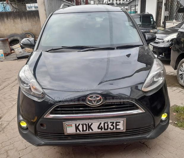 Toyota Sienta 2016 Black