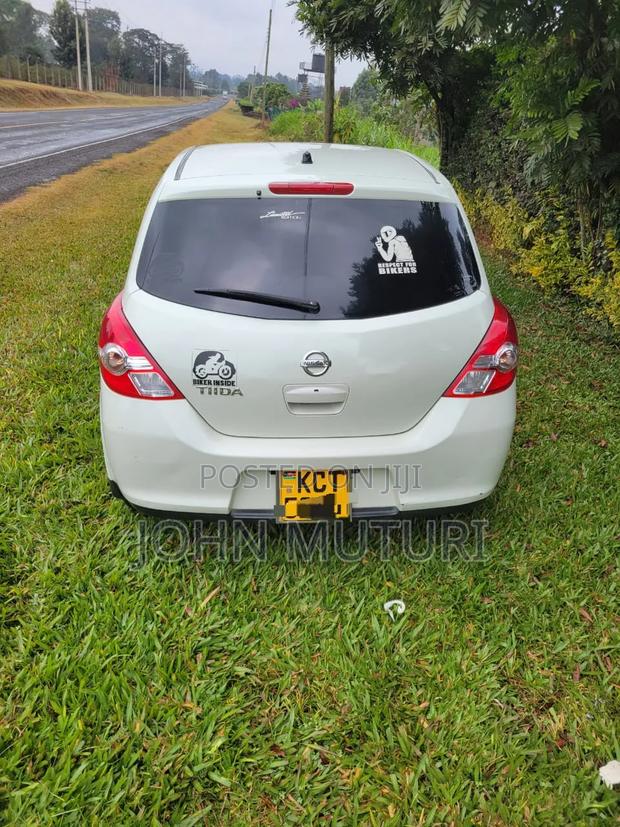 Nissan Tiida 2011 White