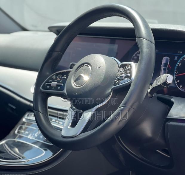 Mercedes-Benz E200 2019 Black
