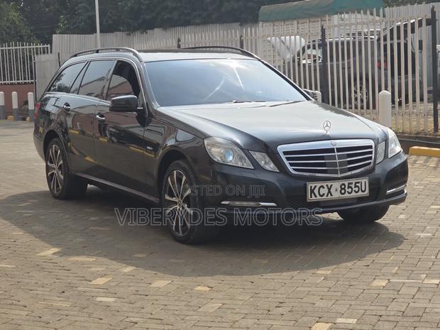 Mercedes-Benz E250 2012 Black