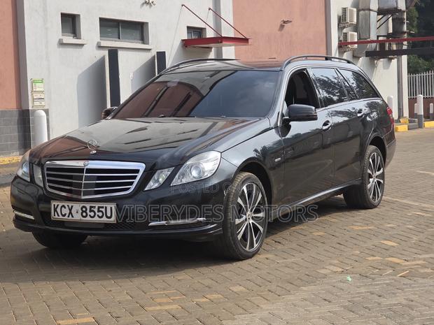 Mercedes-Benz E250 2012 Black