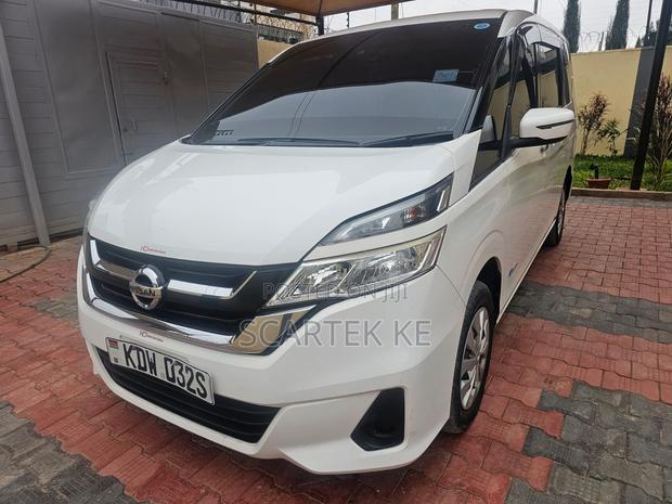 Nissan Serena 2018 White