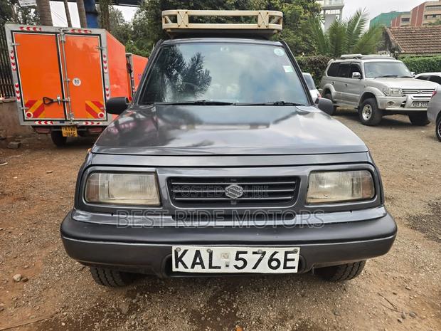 Suzuki Escudo 1995 Gray